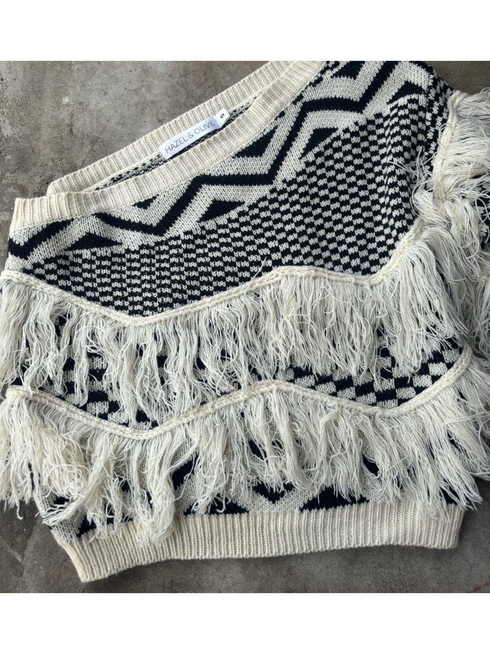 Cream and Black Fringe Knit Sweater - Picture 2 of 4